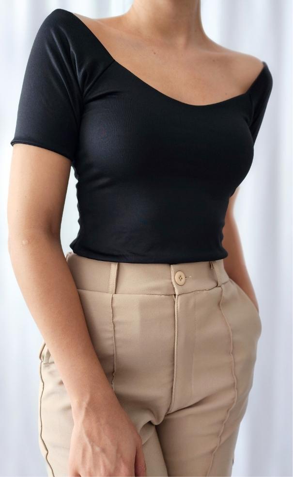 Crop Top Cuello Banedeja Mangas