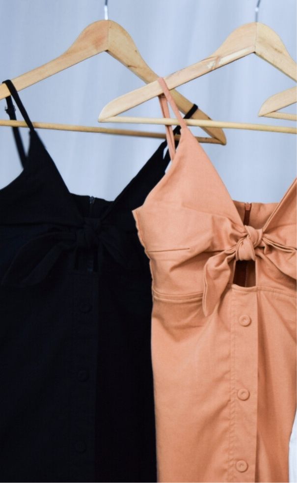 Vestido Nudo Botones