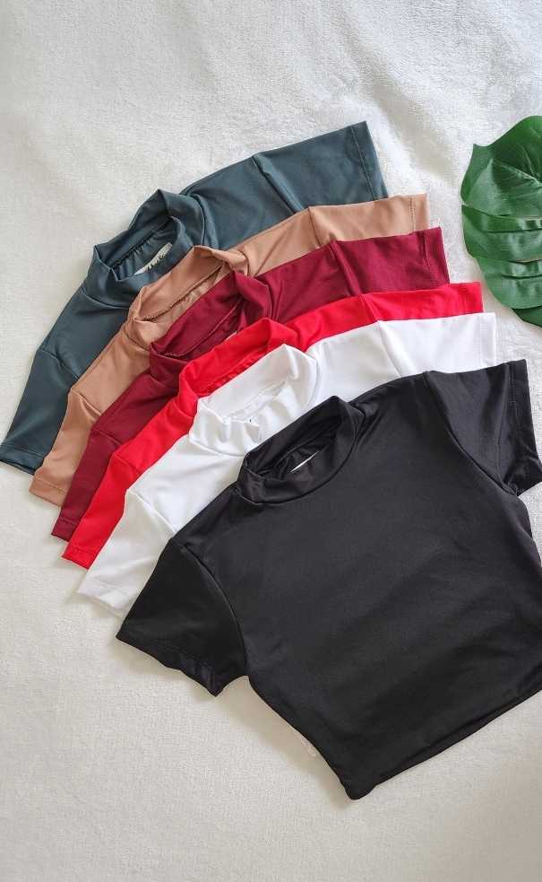 Crop Top Cuello Tortuga Manga Corta