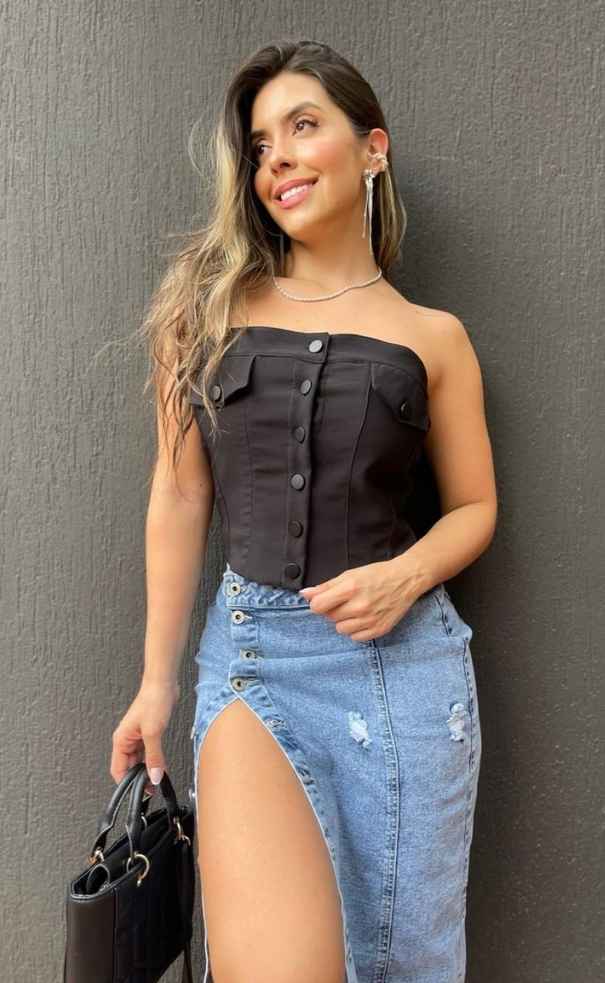 Corset Strapless con Botones Frontales – Talla Única