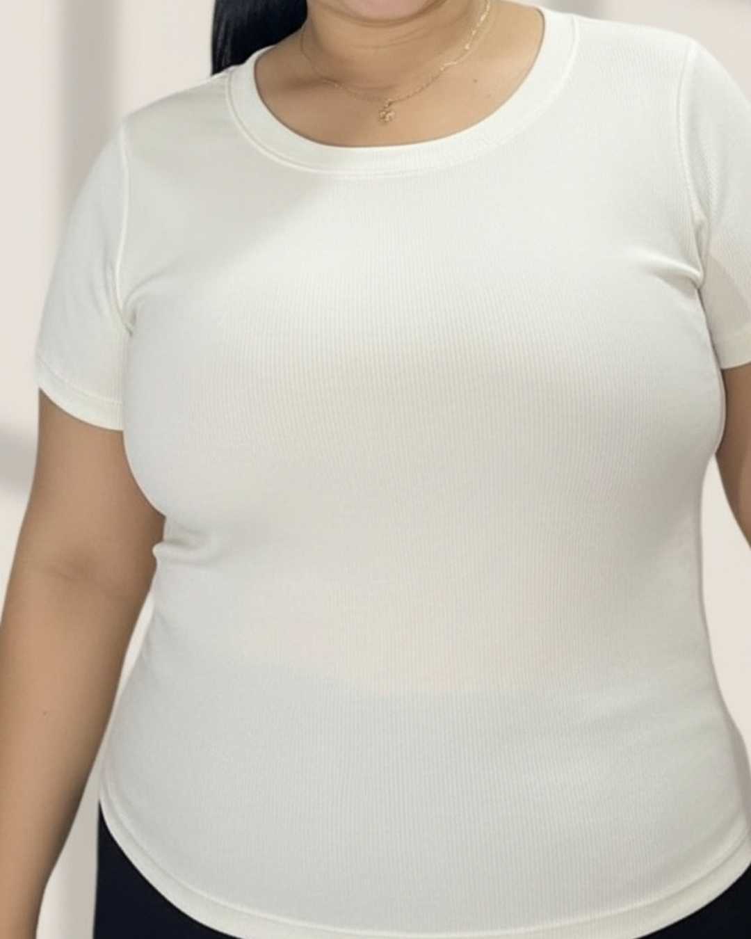 Blusa Rib Cuello Redondo Básica Plus