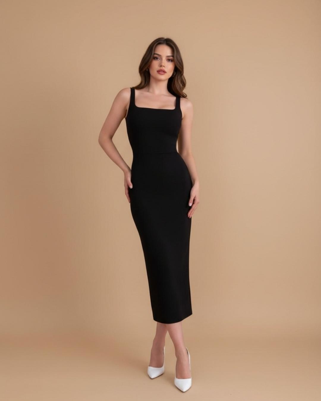 Vestido Cuello Cuadrado Largo