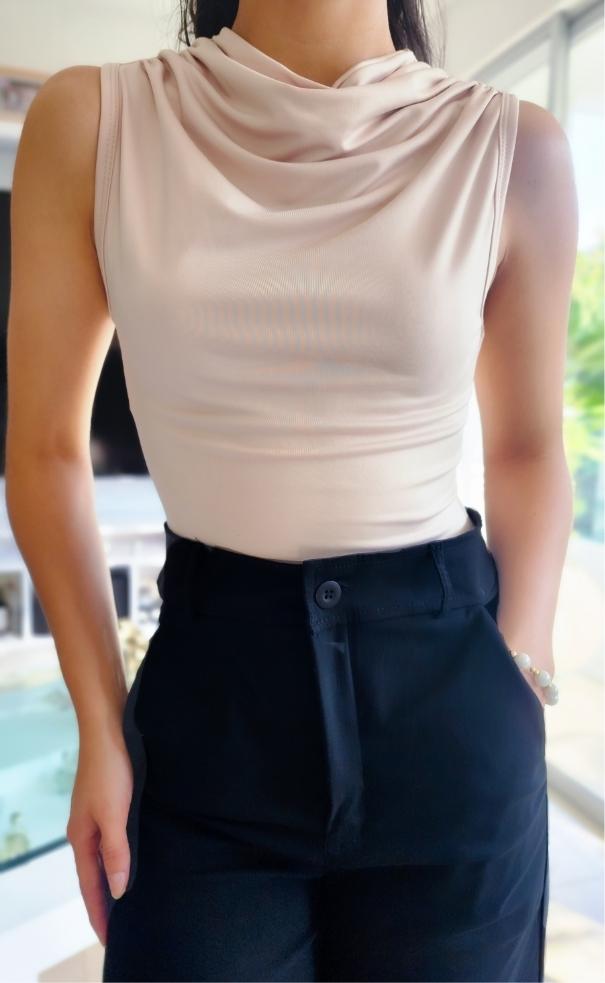 Body Siza Ancho con Cuello Descendido